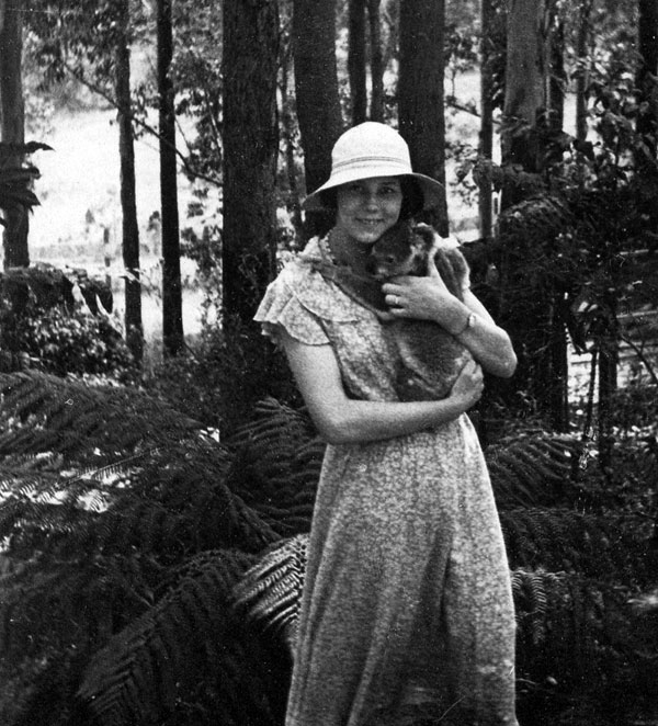 dor-lily-1920s